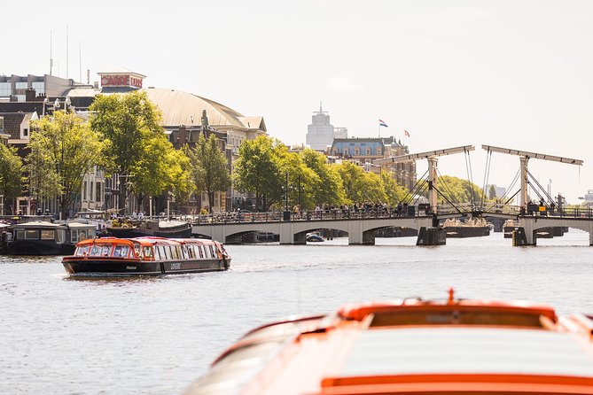 Amsterdam Sightseeing Canal Cruise with Audio Guide - De 9 Straatjes: Canal-Belt Streets You Can Spot Instantly
