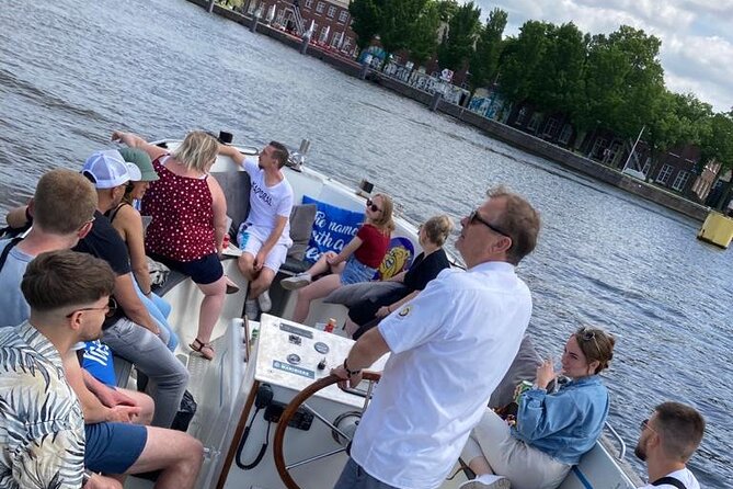 Amsterdam The Bulldog Boat Smoke Friendly Cruise + 2 drinks - Smoking-Friendly Canal Cruise: What Makes The Bulldog Boat Different