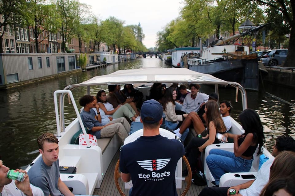 Amsterdam: The Newest Canal Cruise with Drink Option - Eco Boats’ 1-hour format: fast, flexible, and good value
