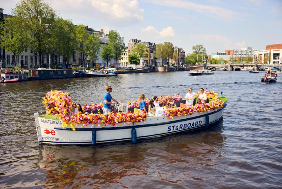 Amsterdam: The Original Flower Boat with Local Guide and Bar - Seven Bridges View Point (5 minutes): a quick scenic payoff