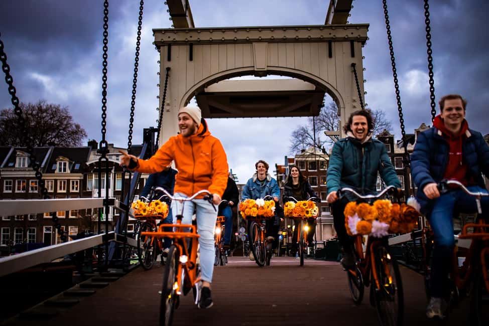 Amsterdam: Top Highlights Guided Bike Tour EN/DE/ES/FR/IT/CN - Vondelpark and the Museumplein area: comfort sightseeing in green and art zones