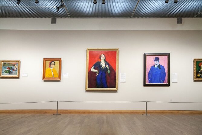 Amsterdam Van Gogh Museum with Audio or Guided Tour - Optional Guided Tour (Outside Peak Season): When a Human Guide Helps