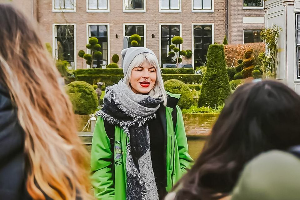 Amsterdam: Zaanse Schans, Edam, Volendam & Marken Bus Tour - Cheese Tasting at the Farm Stop: Edam and Gouda in Real Context