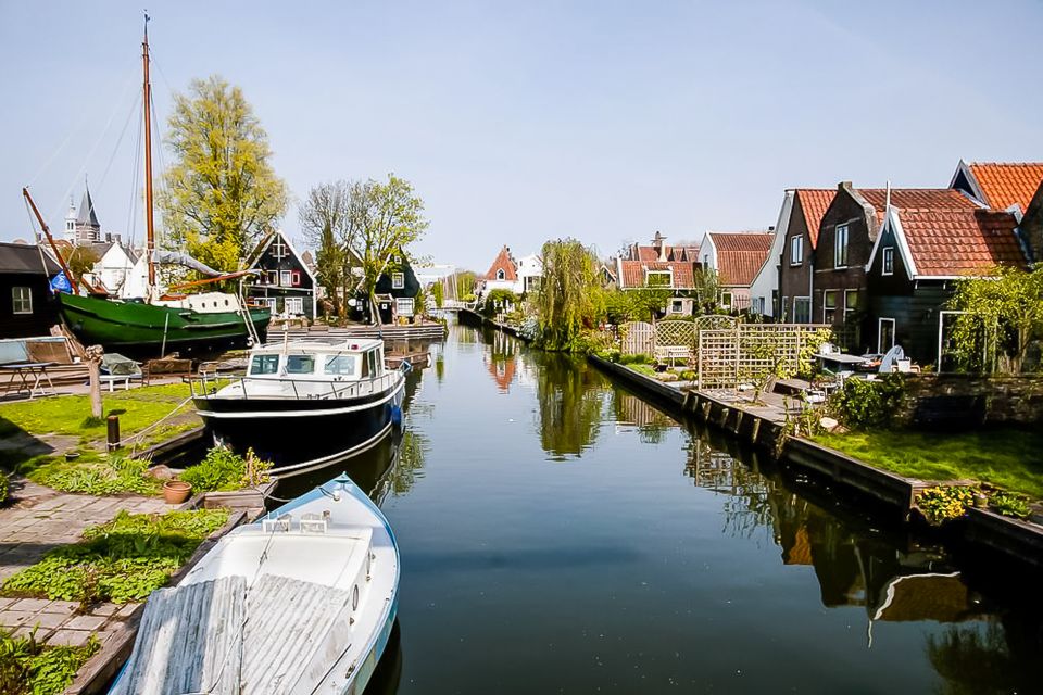 Amsterdam: Zaanse Schans, Edam, Volendam & Marken Bus Tour - Edam: More Than a Cheese Label on a Map