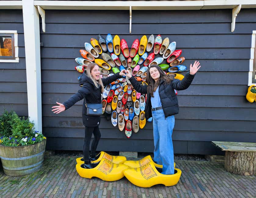 Amsterdam: Zaanse Schans windmills & Volendam Guided Tour - Using Your Volendam Free Time Without Rushing Yourself