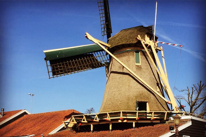 Amsterdam's Countryside Half-Day Bike Tour in Small Group - Bicycles, helmets, and the real talk about biking in Amsterdam