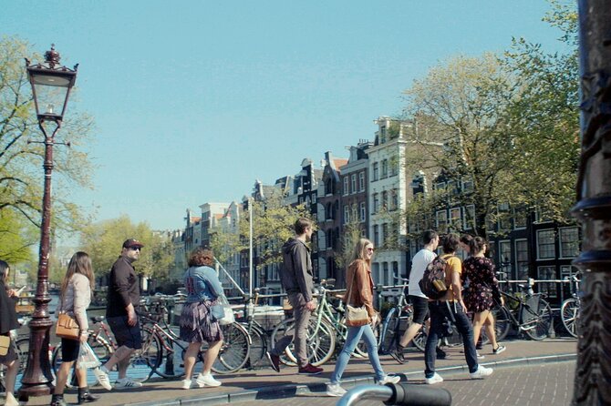 Anne Frank's Last Walk & See Anne Frank House in Virtual Reality - A last-walk route that turns Amsterdam into a map of her life
