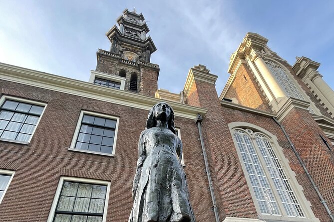 Anne Frank's Last Walk & See Anne Frank House in Virtual Reality - Viewing the Anne Frank House from outside: what you see and what you miss