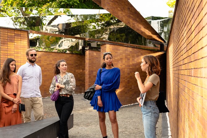 Anne Frank's Story - Guided Walking Tour through Amsterdam - Who should book this tour