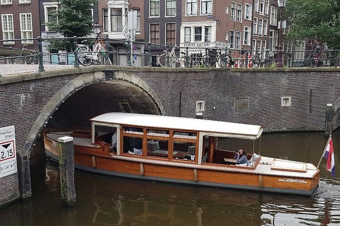 Exclusive Cruise! 90 min - 12 guests max - Book Leemstar! - Where You Meet on Prinsengracht 587 (and Why Location Matters)