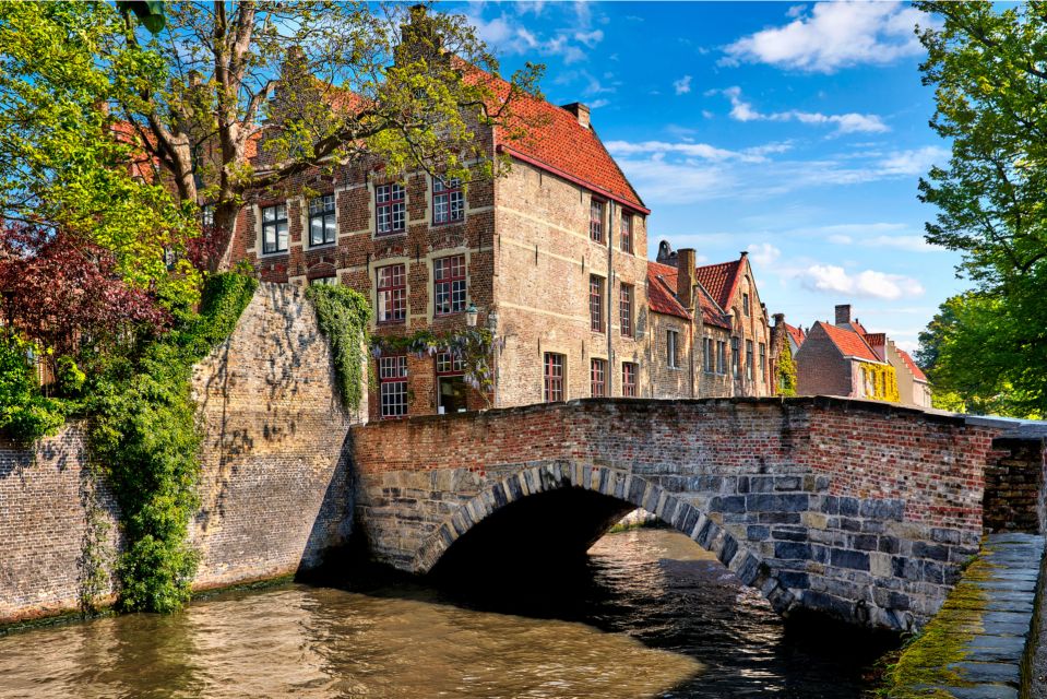 From Amsterdam: Bruges Day Trip in English with Boat Option - Optional boat time on Bruges canals: when to consider it