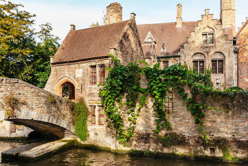 From Amsterdam: Day Trip to the Charming Brussels and Bruges - Halve Maan Brewery and Canal Views: The Walking-to-Relax Ratio