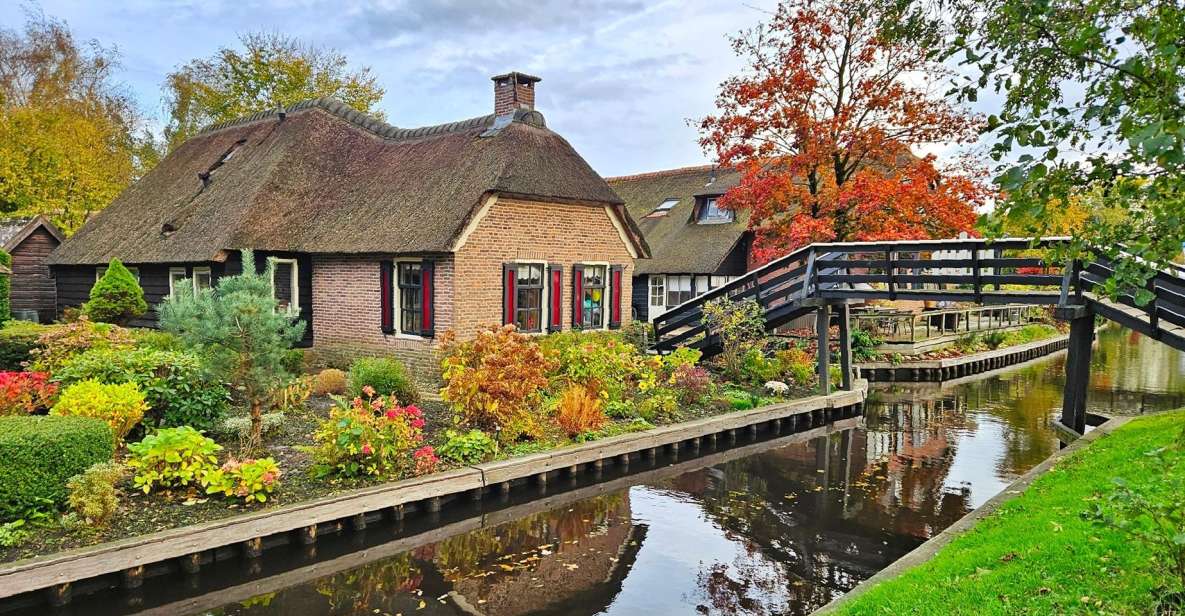 From Amsterdam: Giethoorn & Zaanse Schans Tour w/ Small Boat - Giethoorn and Zaanse Schans in One 9-Hour Day