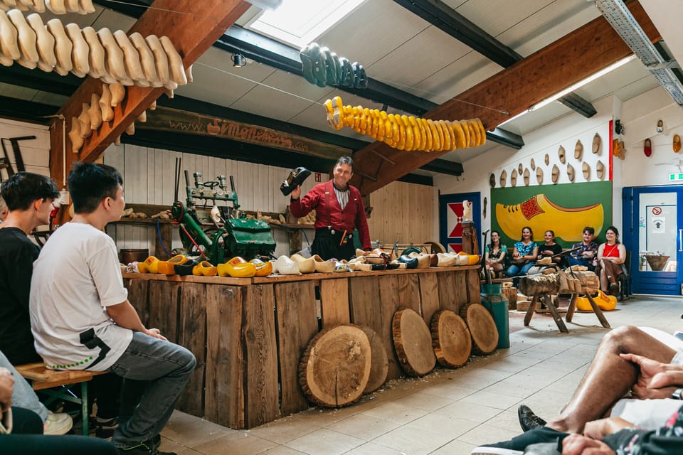 From Amsterdam: Zaanse Schans, Edam, & Marken Full-Day Trip - Simonehoeve Cheese Farm and the Clog Workshop Near Volendam