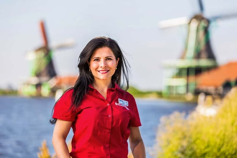 From Amsterdam: Zaanse Schans, Volendam, and Marken Day Trip - Cheese factory demo and tasting: the Dutch stop that actually hits