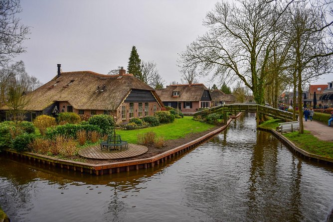 Giethoorn Guided DayTrip from Amsterdam - The day’s timing: starting near Central, back before dinner plans vanish