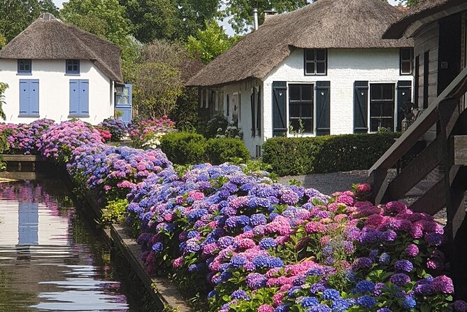 Giethoorn, Zaandam & Zaanse Schans Day Tour w/ Small Boat Ride - What to bring (and what to plan for) on a 9-hour outing
