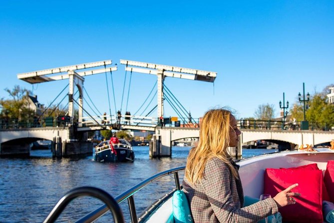 Guided Amsterdam Canal Cruise – Snacks & Drinks on board(1 Hour) - Snacks, Real Dutch cheese, and drinks: what you’re really paying for