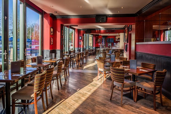 Hard Rock Cafe Amsterdam with Set Lunch or Dinner - Acoustic vs Electric menus: the biggest choice you’ll make