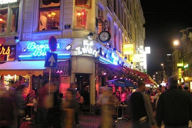 Private Amsterdam Red Light District and Coffee Shop Tour - Meeting at Damrak and How the Two Hours Typically Unfold