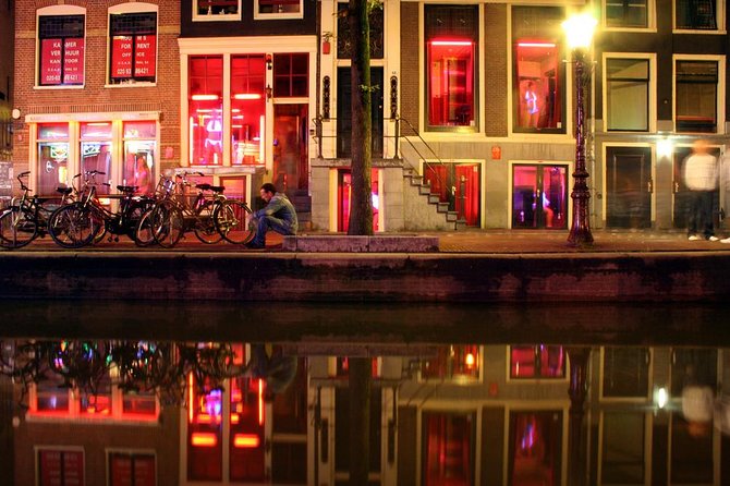 Private Amsterdam Red Light District and Coffee Shop Tour - Key Stops Around the Walk: The Ape, the Waag, the Smallest House, and the Condomerie