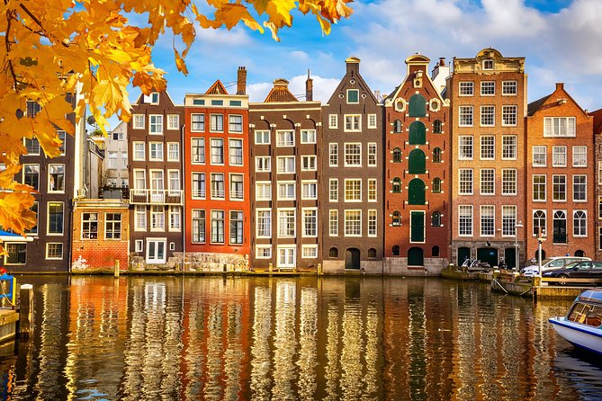 Private transfers from or to Schiphol (AMS) airport Amsterdam - A smoother ride through real Amsterdam driving conditions