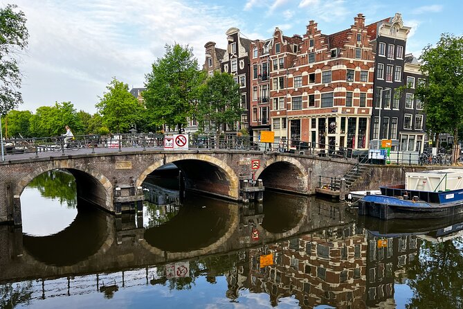 Small Group Walking Tour in Amsterdam with Friendly and Fun Guide - What your 3-hour route feels like (timing and flow)