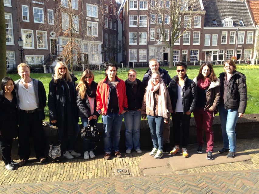 Sprechen Sie Gras? German Tour of Amsterdam's Coffeeshops - Royal Palace Pass-By and Landmark Photos: City Sightseeing Without the Museum Day