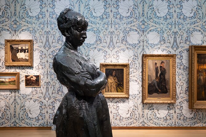 Stedelijk Museum Amsterdam: Modern and Contemporary Art - Scanning your phone at the Stedelijk: smoother entry, less waiting