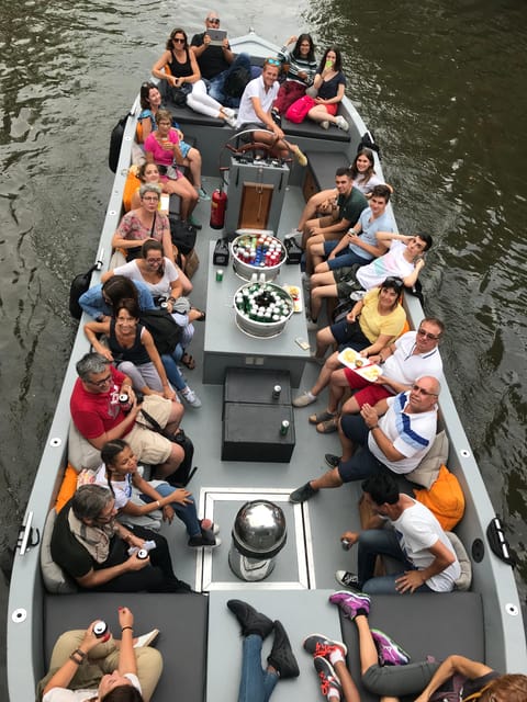 Visit Amsterdam by Boat with a French Guide (french) - The apéro on board: cheese tasting plus drinks