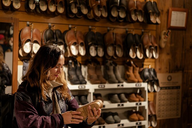 Zaanse Schans and Cheese Tasting Guided Tour from Amsterdam - Timing and weather: bring layers and plan for crowds