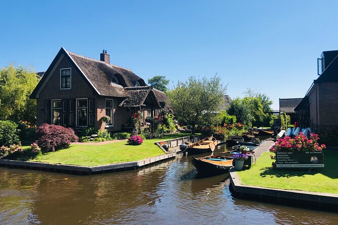Zaanse Schans and Giethoorn Small-Group Tour with Hotel Pick-Up - Hotel Pickup on Amsterdam’s Ring Road: What to Expect Before You Go