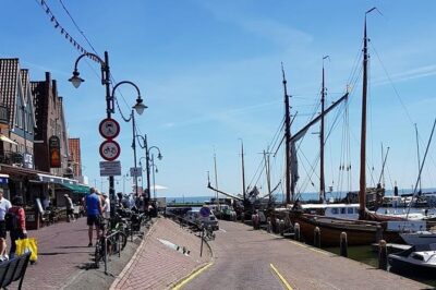Zaanse Schans and Volendam Private Tour – Clogs, Cheese and More - Wooden Clogs at Zaanse Schans: The Live Demo Is the Real Win
